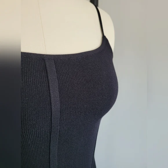 ARITZIA Sculpt Knit boustier camisolein black - Picture 6 of 12